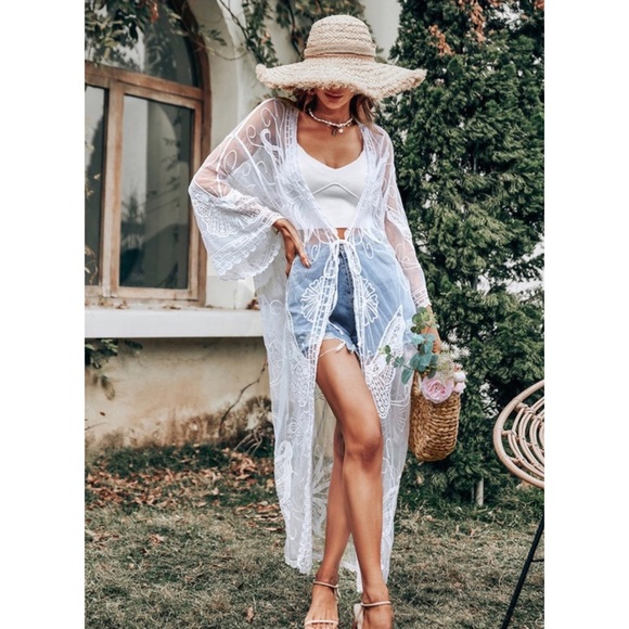 Bohemian Butterfly White Lace Kimono • Bridal • Honeymoon • - Picture 6 of 10